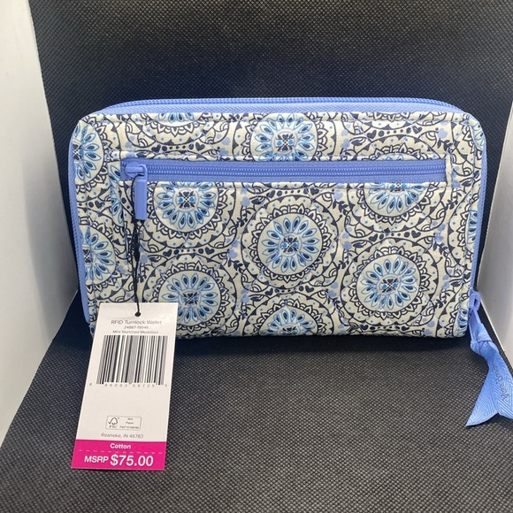 💙🖤VERA BRADLEY💙🖤 Mini Sketched Medallion RFID Turnlock Wallet in Cotton/NWT - Picture 5 of 8